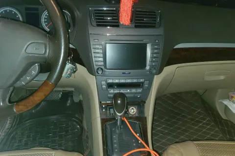 2011 Roewe 750 1.8T 160HP L4 5AT