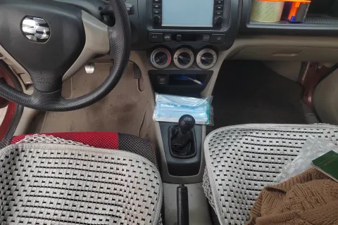 2011 Everus S1 1.3L 82HP L4 5MT