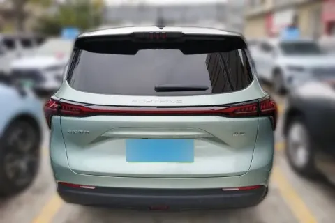 2022 DongFeng Forthing Yacht 1.5T 197HP L4 7DCT,autocango,china used car exporter,china ev exporter,chinese used car exporter,chinese used ev exporter