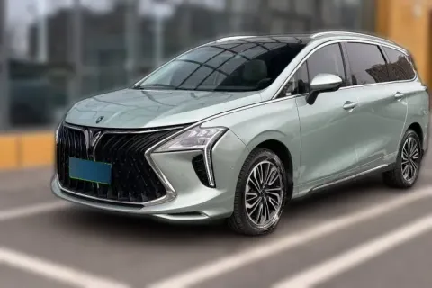 2022 DongFeng Forthing Yacht 1.5T 197HP L4 7DCT,autocango,china used car exporter,china ev exporter,chinese used car exporter,chinese used ev exporter