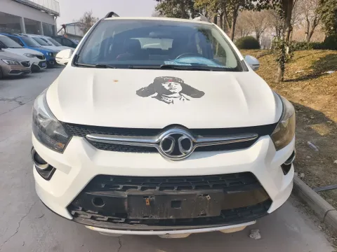 2015 BeiJing Auto Senova X25 1.5L 116HP L4 5MT