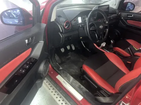 2015 BeiJing Auto Senova X25 1.5L 116HP L4 5MT