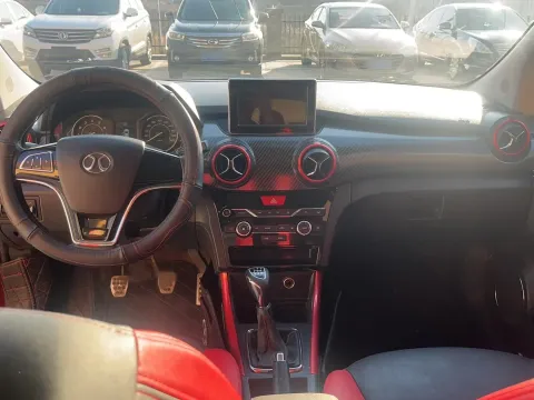 2015 BeiJing Auto Senova X25 1.5L 116HP L4 5MT