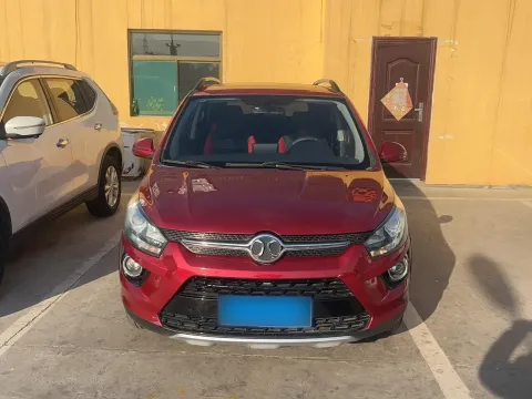 2015 BeiJing Auto Senova X25 1.5L 116HP L4 5MT