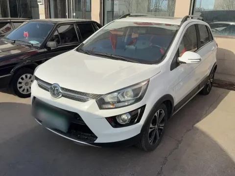 2015 BeiJing Auto Senova X25 1.5L 116HP L4 5MT,autocango,china used car exporter,china ev exporter,chinese used car exporter,chinese used ev exporter
