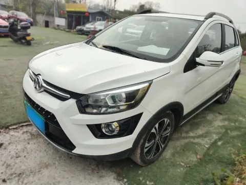 2015 BeiJing Auto Senova X25 1.5L 116HP L4 4AT,autocango,china used car exporter,china ev exporter,chinese used car exporter,chinese used ev exporter