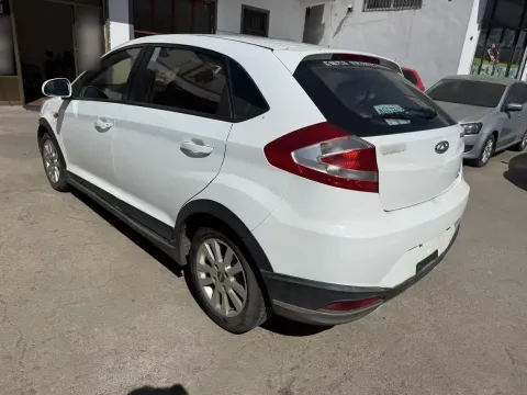 2015 Chery Fulwin 2 1.5L 109HP L4 5MT,autocango,china used car exporter,china ev exporter,chinese used car exporter,chinese used ev exporter