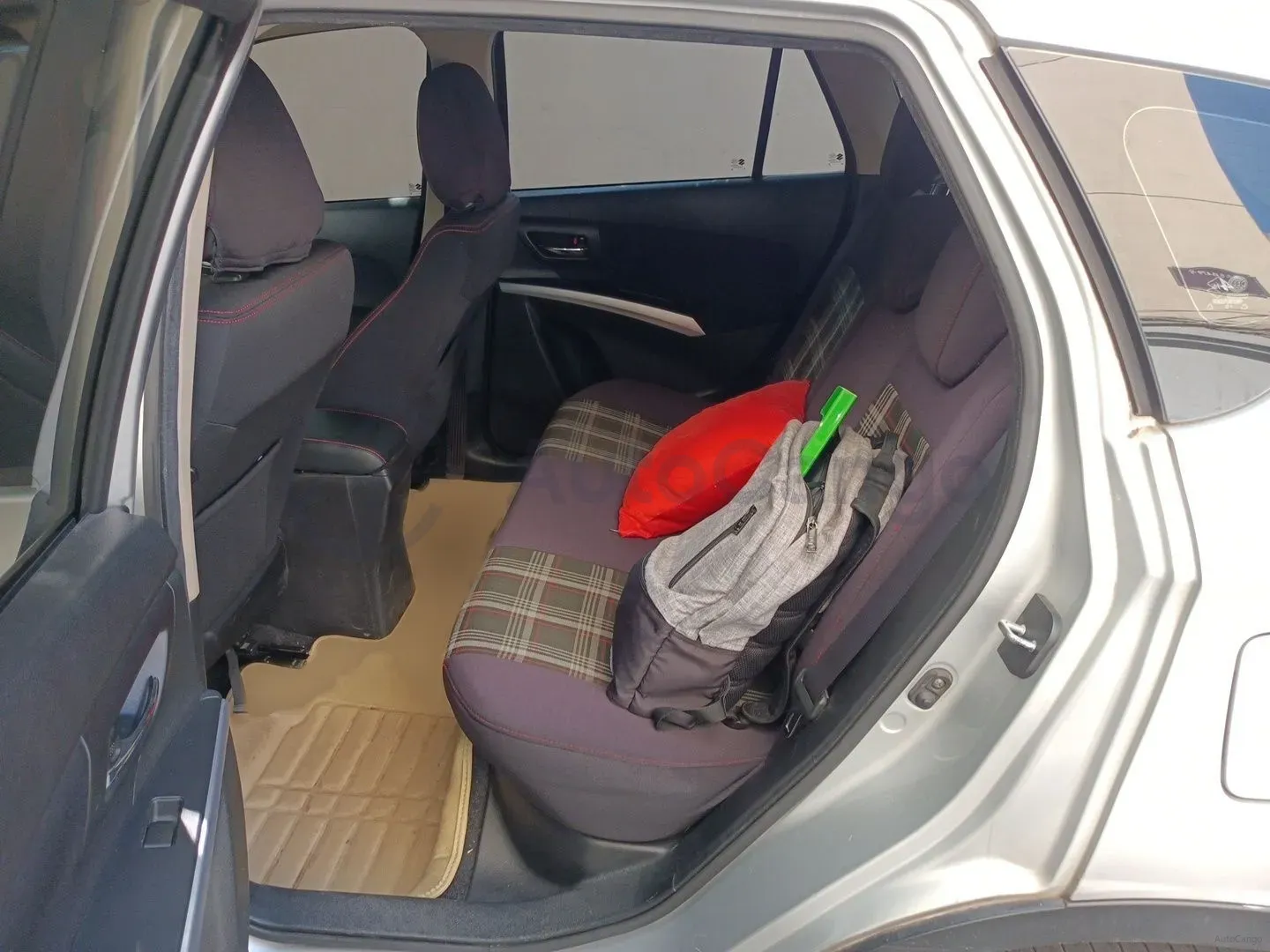 2014 Suzuki S-cross 1.6L 122HP L4 5MT,autocango,china used car exporter,china ev exporter,chinese used car exporter,chinese used ev exporter