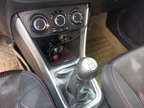 2014 Suzuki S-cross 1.6L 122HP L4 5MT