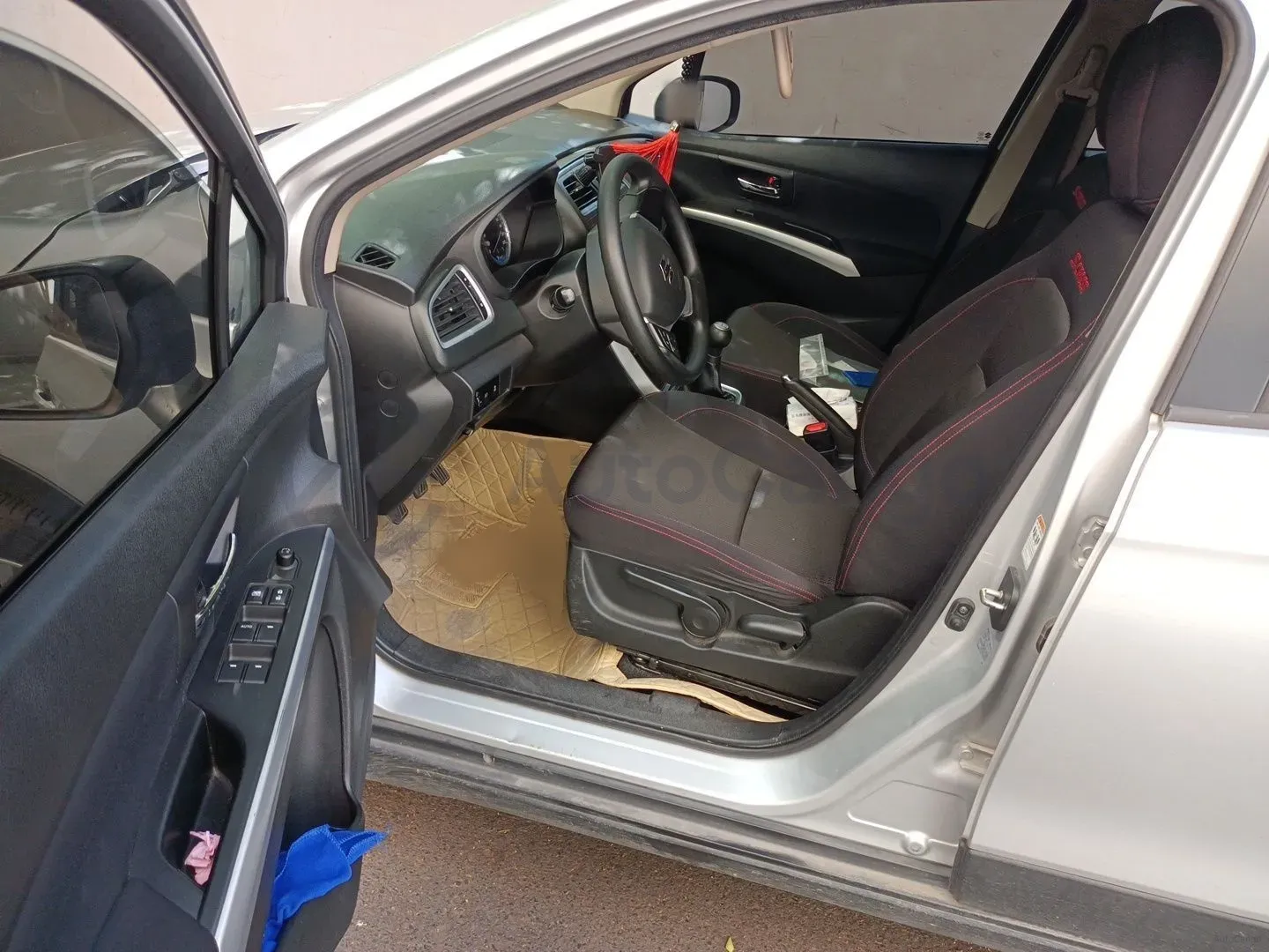 2014 Suzuki S-cross 1.6L 122HP L4 5MT,autocango,china used car exporter,china ev exporter,chinese used car exporter,chinese used ev exporter