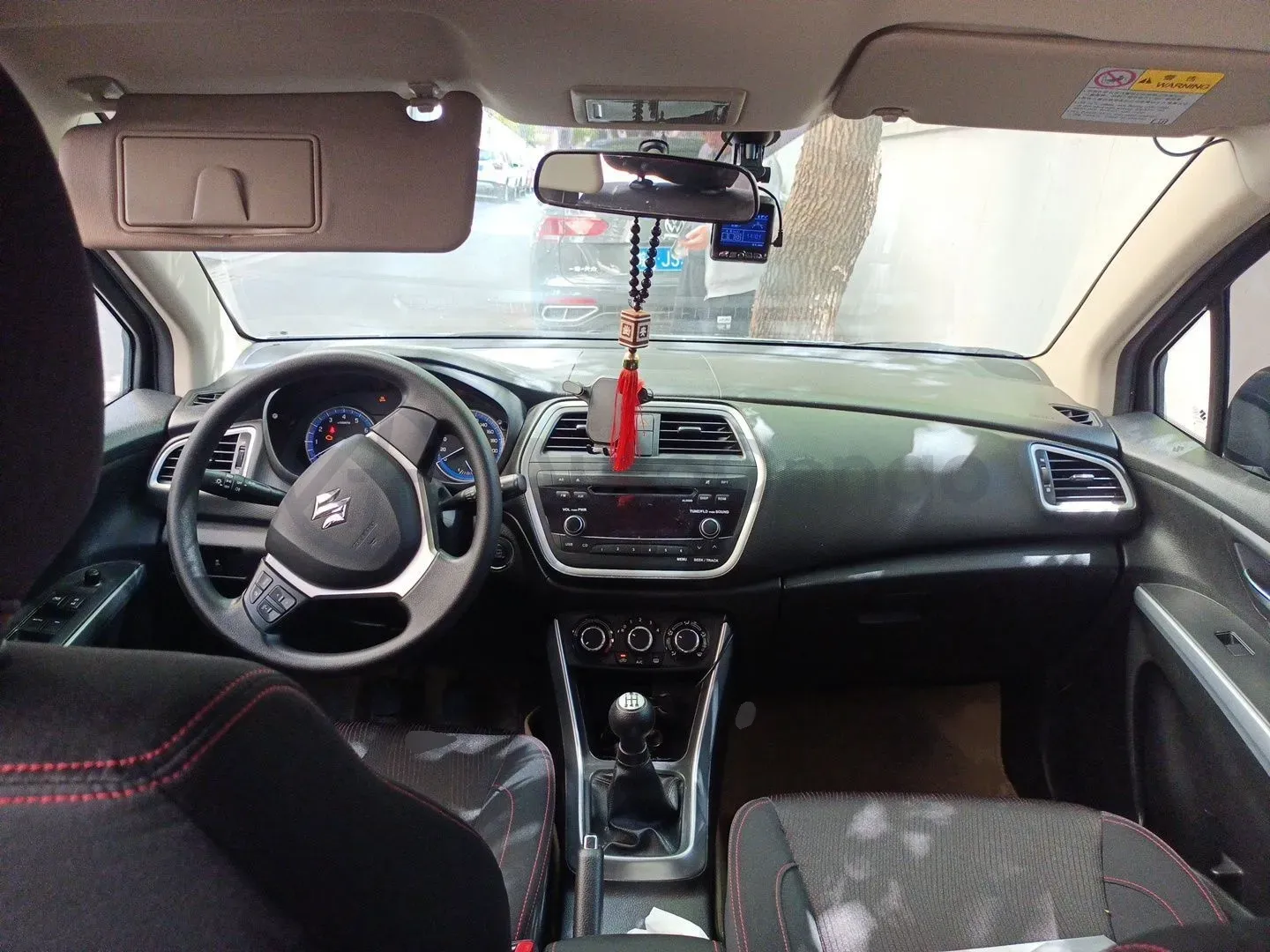 2014 Suzuki S-cross 1.6L 122HP L4 5MT,autocango,china used car exporter,china ev exporter,chinese used car exporter,chinese used ev exporter