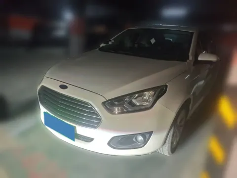 2015 FORD ESCORT,autocango,china used car exporter,china ev exporter,chinese used car exporter,chinese used ev exporter