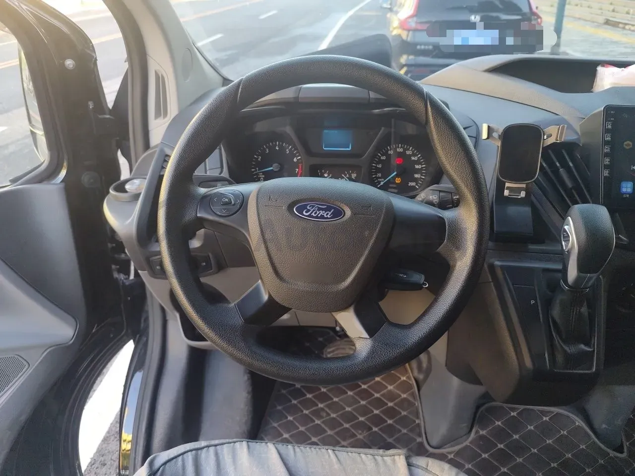 2022 Ford Transit 2.0T 202HP L4 6AT,autocango,china used car exporter,china ev exporter,chinese used car exporter,chinese used ev exporter
