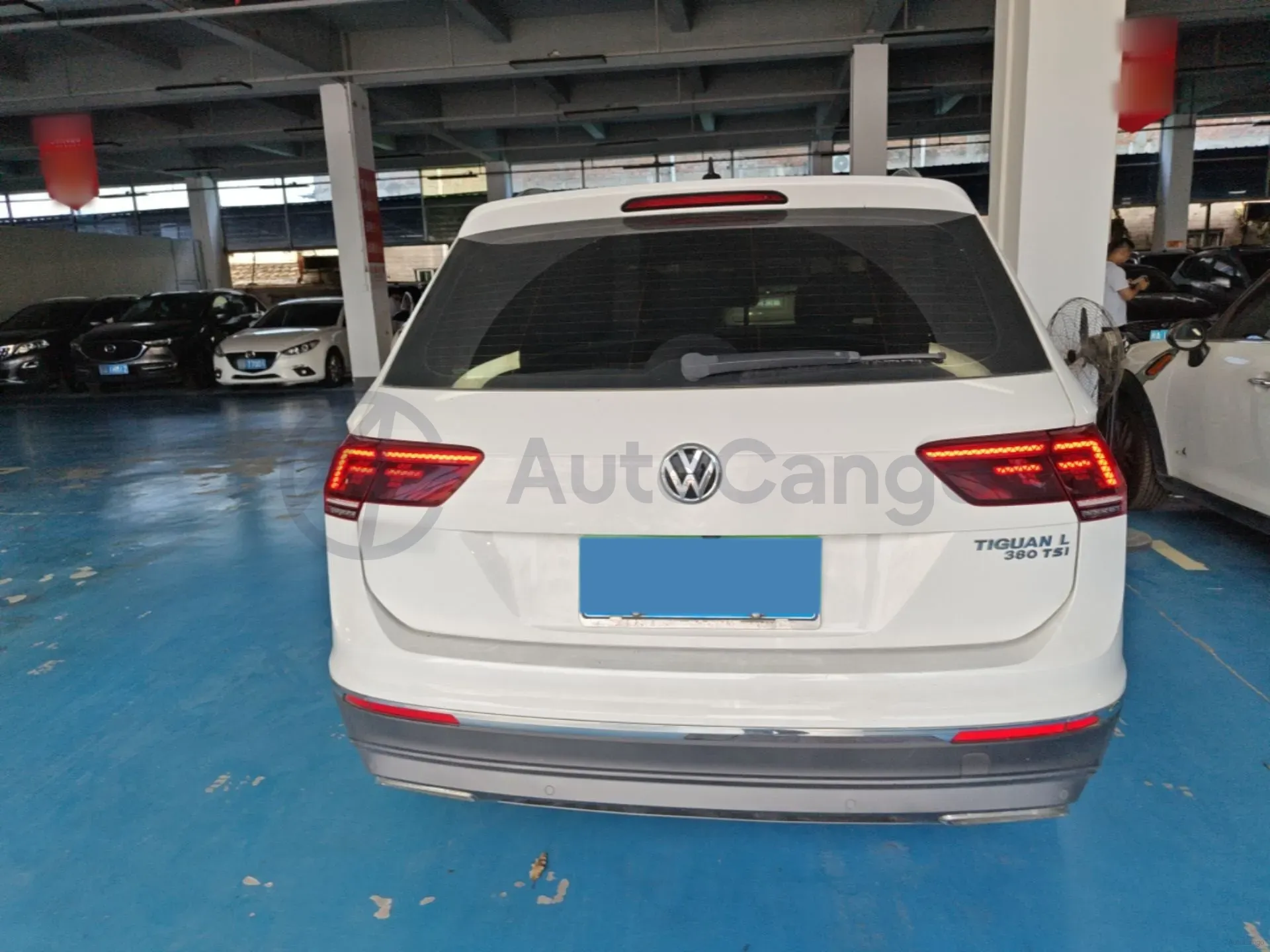 2017 Volkswagen Tiguan L 2.0T 220HP L4 7DCT,autocango,china used car exporter,china ev exporter,chinese used car exporter,chinese used ev exporter