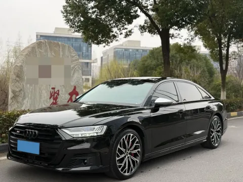 2021 Audi S8 4.0T 571HP V8 8AT,autocango,china used car exporter,china ev exporter,chinese used car exporter,chinese used ev exporter