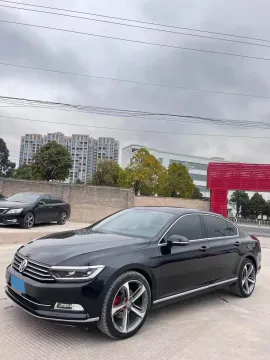 2018 Volkswagen Magotan 1.8T 180HP L4 7DCT,autocango,china used car exporter,china ev exporter,chinese used car exporter,chinese used ev exporter
