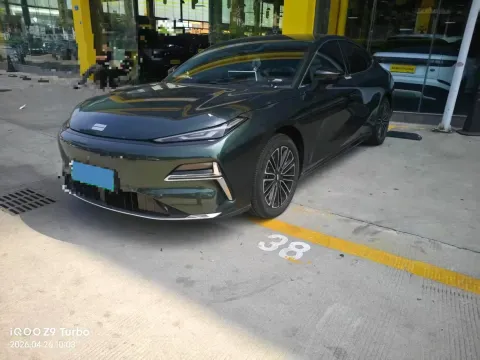 2025 Geely Galaxy Starshine 8 1.5L 112HP L4 1DHT PHEV,autocango,china used car exporter,china ev exporter,chinese used car exporter,chinese used ev exporter
