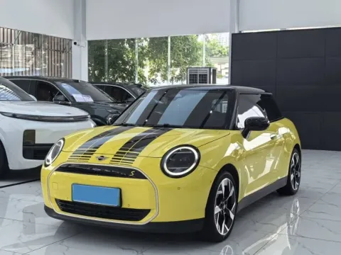 2025 Linxys Golden Mini Truck BEV MSRP 108000 Specs and Details
