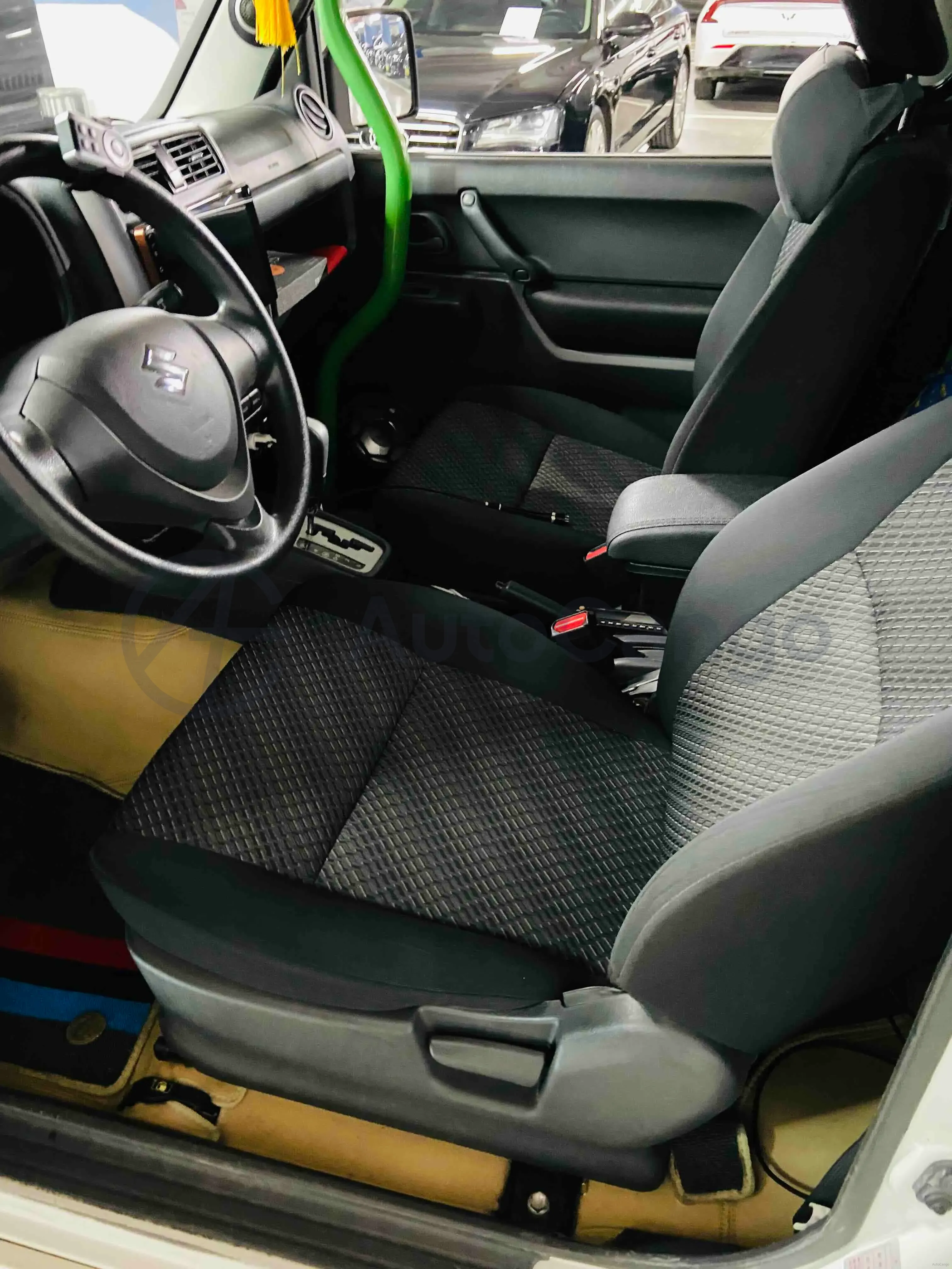 2015 Suzuki Jimny 1.3L 85HP L4 4AT,autocango,china used car exporter,china ev exporter,chinese used car exporter,chinese used ev exporter