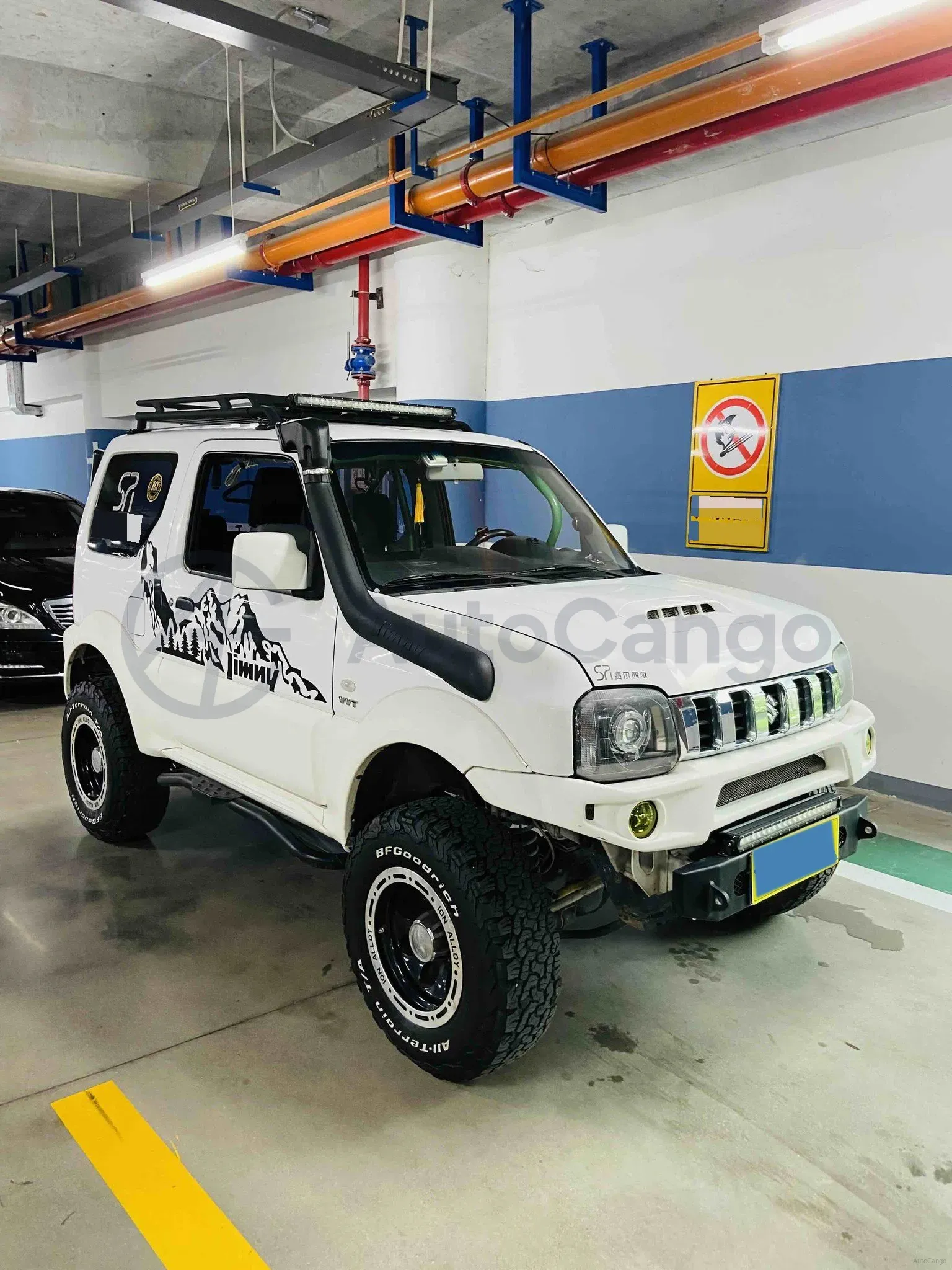 2015 Suzuki Jimny 1.3L 85HP L4 4AT,autocango,china used car exporter,china ev exporter,chinese used car exporter,chinese used ev exporter