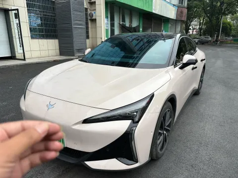2025 ARCFOX ΑS5,autocango,china used car exporter,china ev exporter,chinese used car exporter,chinese used ev exporter