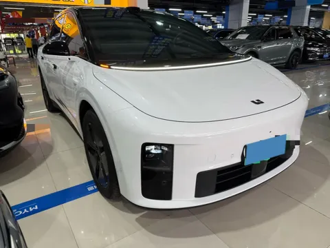 2025 Li i6 BEV,autocango,china used car exporter,china ev exporter,chinese used car exporter,chinese used ev exporter