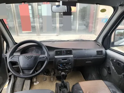 2020 WuLing RongGuang Mini Truck 1.5L 99HP L4 5MT,autocango,china used car exporter,china ev exporter,chinese used car exporter,chinese used ev exporter