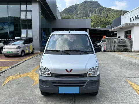 2020 WuLing ZhiGuang 1.2L 76HP L4 5MT,autocango,china used car exporter,china ev exporter,chinese used car exporter,chinese used ev exporter