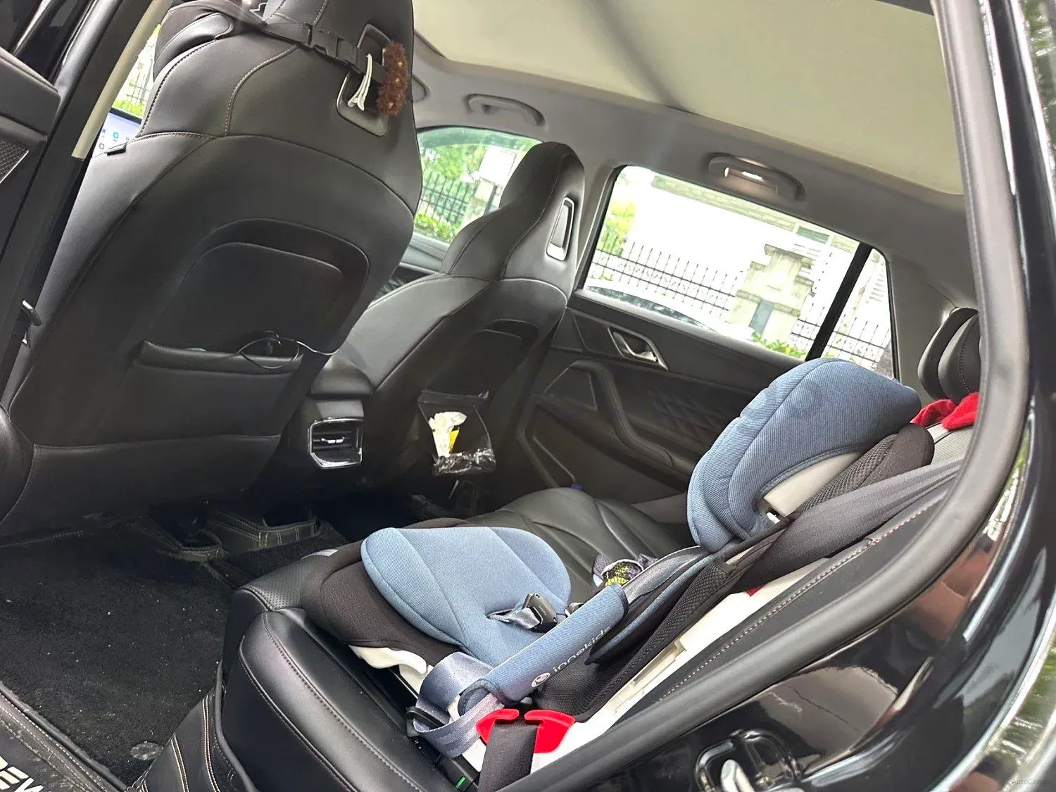 2023 Roewe RX5 1.5T 188HP L4 AMT PHEV 12.3KWH,autocango,china used car exporter,china ev exporter,chinese used car exporter,chinese used ev exporter