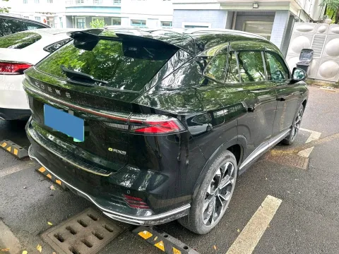 2023 Roewe RX5 1.5T 188HP L4 AMT PHEV 12.3KWH