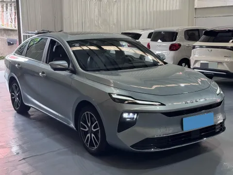 2025 Roewe D6 BEV