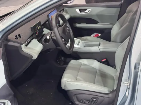 2025 Roewe D6 BEV