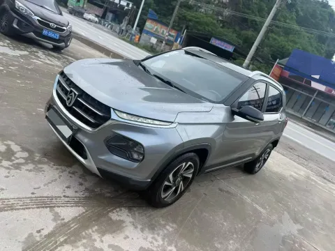 2017 HaiMa S5 Young Edition 1.6L 122HP L4 5MT,autocango,china used car exporter,china ev exporter,chinese used car exporter,chinese used ev exporter