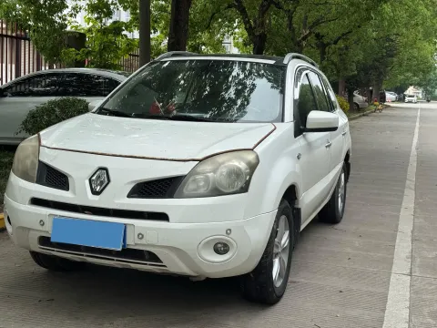 2010 Renault Koleos 2.5L 171HP L4 CVT