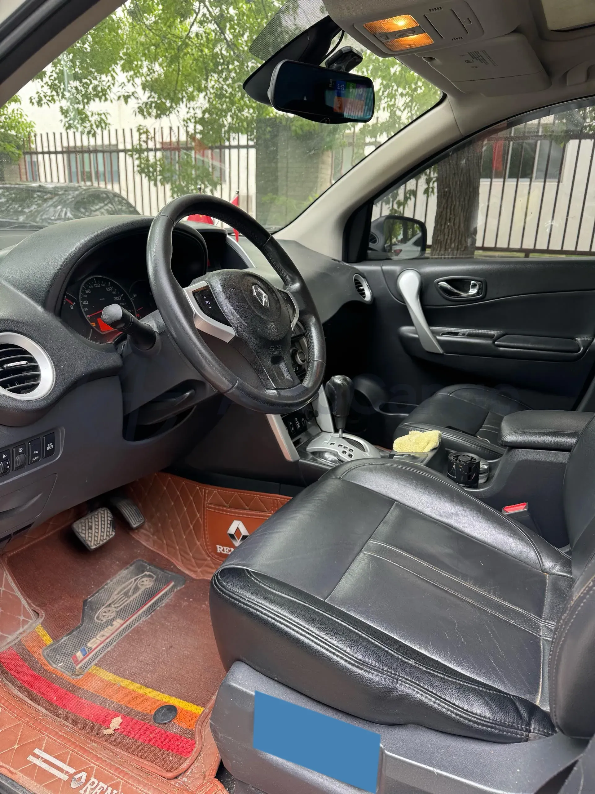 2010 Renault Koleos 2.5L 171HP L4 CVT,autocango,china used car exporter,china ev exporter,chinese used car exporter,chinese used ev exporter