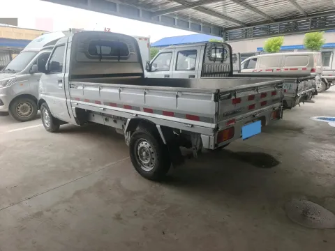 2023 WuLing RongGuang Mini Truck 1.5L 102HP L4 5MT,autocango,china used car exporter,china ev exporter,chinese used car exporter,chinese used ev exporter