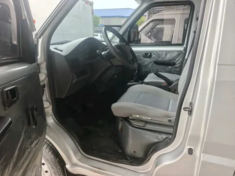 2023 WuLing RongGuang Mini Truck 1.5L 102HP L4 5MT,autocango,china used car exporter,china ev exporter,chinese used car exporter,chinese used ev exporter