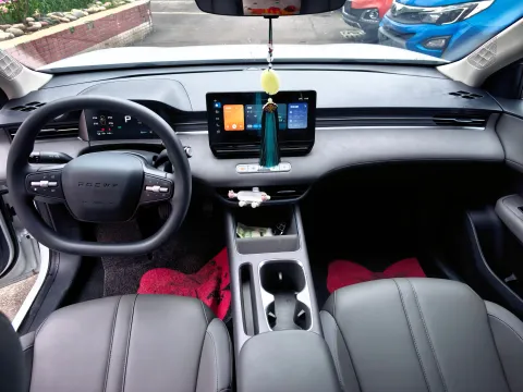 2025 Roewe D6 BEV
