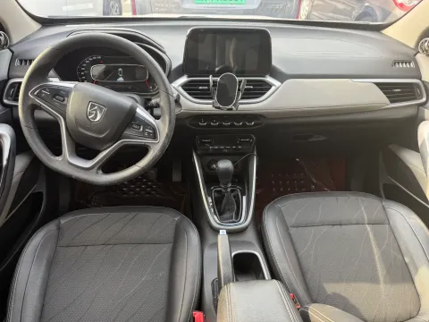2017 BaoJun 510 1.5L 112HP L4 6MT,autocango,china used car exporter,china ev exporter,chinese used car exporter,chinese used ev exporter