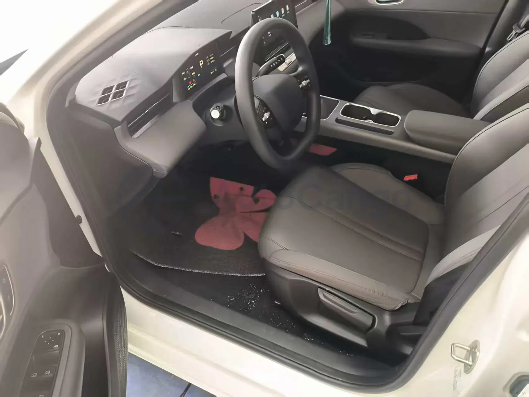 2025 Roewe D6 BEV,autocango,china used car exporter,china ev exporter,chinese used car exporter,chinese used ev exporter