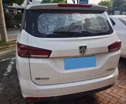 2018 BaoJun 360 1.5L 112HP L4 6MT,autocango,china used car exporter,china ev exporter,chinese used car exporter,chinese used ev exporter
