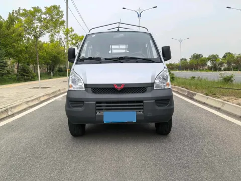 2021 WuLing RongGuang Mini Truck 1.5L 99HP L4 5MT,autocango,china used car exporter,china ev exporter,chinese used car exporter,chinese used ev exporter