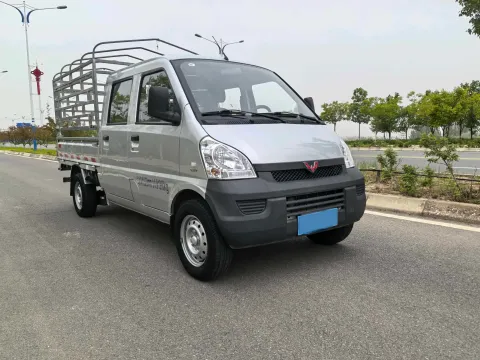 2021 WuLing RongGuang Mini Truck 1.5L 99HP L4 5MT,autocango,china used car exporter,china ev exporter,chinese used car exporter,chinese used ev exporter