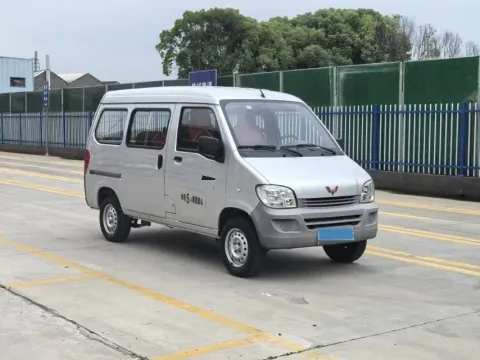 2020 WuLing ZhiGuang 1.2L 76HP L4 5MT,autocango,china used car exporter,china ev exporter,chinese used car exporter,chinese used ev exporter