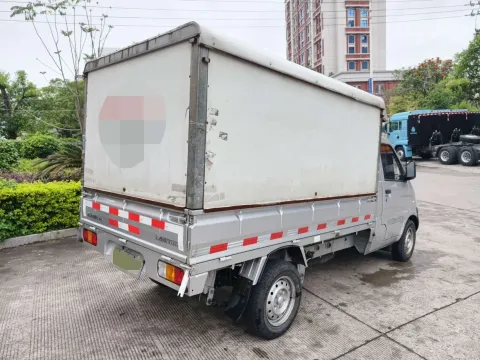 2022 WuLing RongGuang Mini Truck 1.5L 99HP L4 5MT,autocango,china used car exporter,china ev exporter,chinese used car exporter,chinese used ev exporter