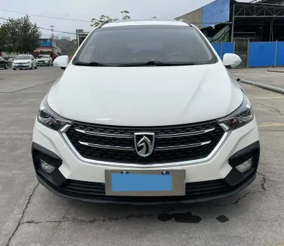 2018 BaoJun 360 1.5L 112HP L4 6MT,autocango,china used car exporter,china ev exporter,chinese used car exporter,chinese used ev exporter