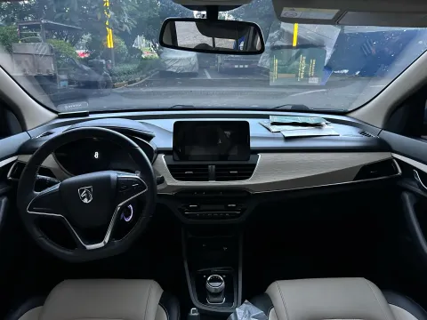 2018 BaoJun 360 1.5L 112HP L4 6MT,autocango,china used car exporter,china ev exporter,chinese used car exporter,chinese used ev exporter