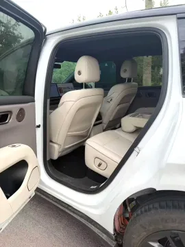 2025 Li i6 BEV,autocango,china used car exporter,china ev exporter,chinese used car exporter,chinese used ev exporter