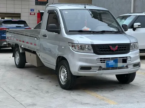2022 WuLing RongGuang New Truck 1.5L 102HP L4 5MT,autocango,china used car exporter,china ev exporter,chinese used car exporter,chinese used ev exporter