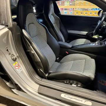 2022 Porsche 718 2.0T 300HP H4 7DCT